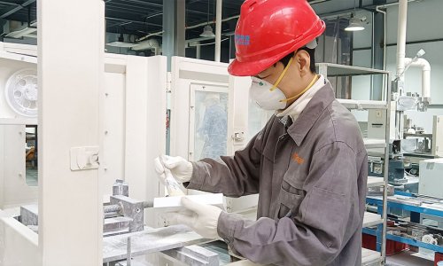 营销精英下车间，，，永利集团特瓷订单飙升迎交付岑岭