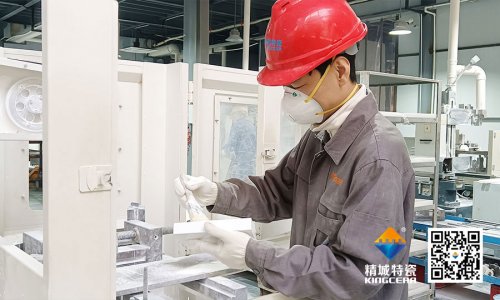 营销精英下车间，，，，，，，，永利集团特瓷订单飙升迎交付岑岭